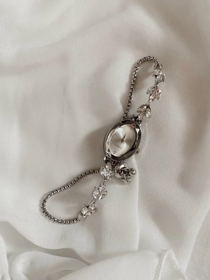 Reloj Joya "Destello de Luna"